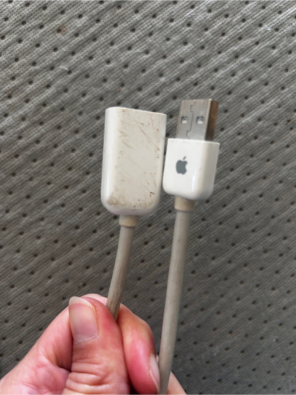 Apple White USB-A to 30-pin Connector Cable